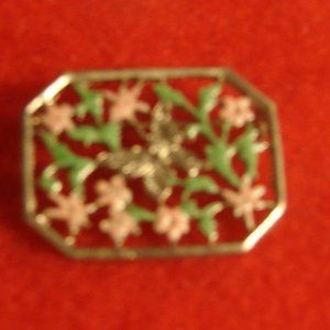 "K-2" Brooches Butterfly and Pink Flowers